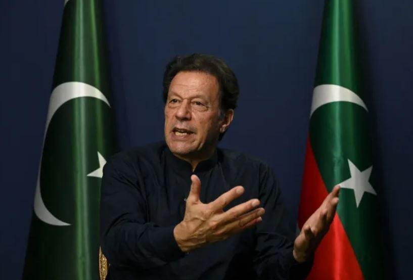 وزير الإعلام الباكستاني: عمران...