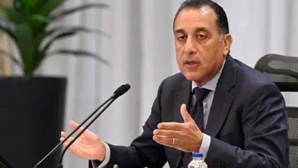 رئيس الوزراء يلتقي محافظ البنك المركزي فى إطار التنسيق الدوري بالملفات الاقتصادية ذات الأولوية