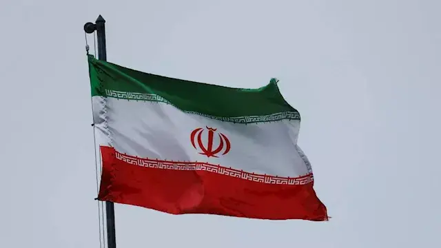 إيران تعلن التوصل لاتفاق مع سل...