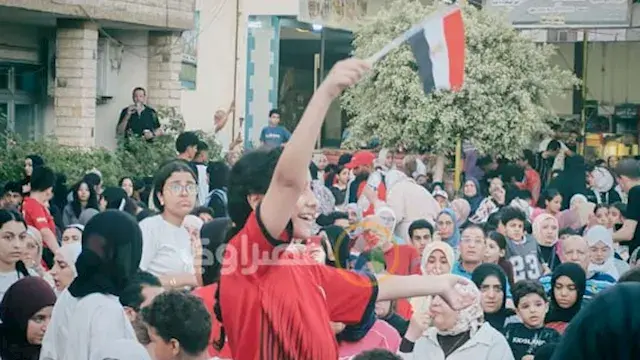 . الأطفال يخطفون الأنظار في بو...