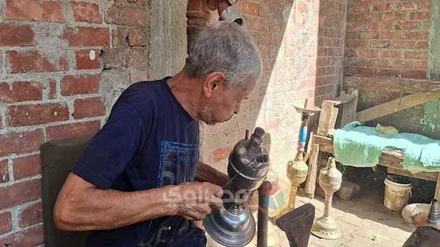 "النحاس غواية".. عم مصطفى يروي...