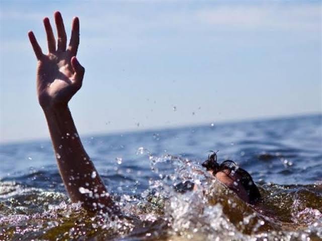 مصرع شخص غرقا بأحد شواطئ مدينة...