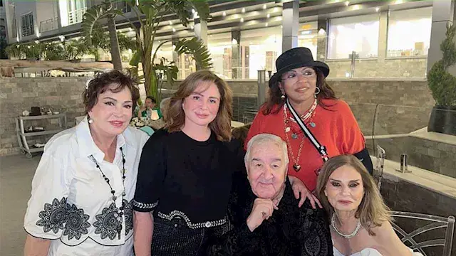 إلهام شاهين تحتفل بـ عيد ميلاد...
