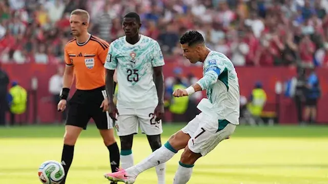 لحظة بلحظة.. البرتغال 0 -0 كرو...