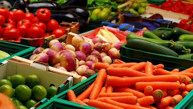 أسعار الخضروات والفاكهة في سوق العبور اليوم الخميس