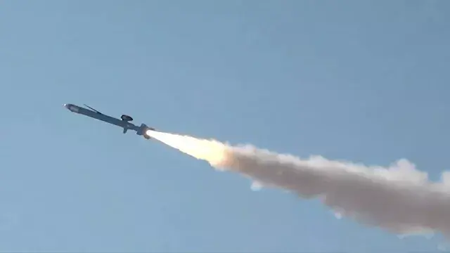 الكويت: الدفاعات الجوية تتصدى...