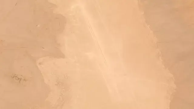 مدرج طائرات وتأكيد استخباراتي....