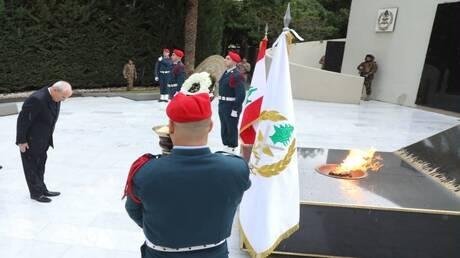 وزير الدفاع اللبناني يعتذر لأه...