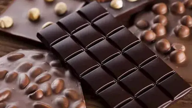 كيف تحمي الشوكولاتة الداكنة قل...
