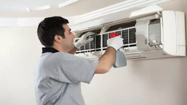 خطوات لتنظيف التكييف وتقليل اس...