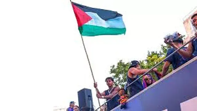 على ركام المنازل.. رسالة من غزة إلى لامين يامال بعد موقفه الأخير