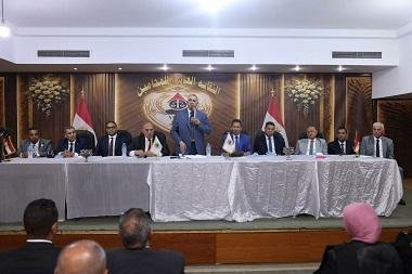 نقيب المحامين للمحامين الجدد:...