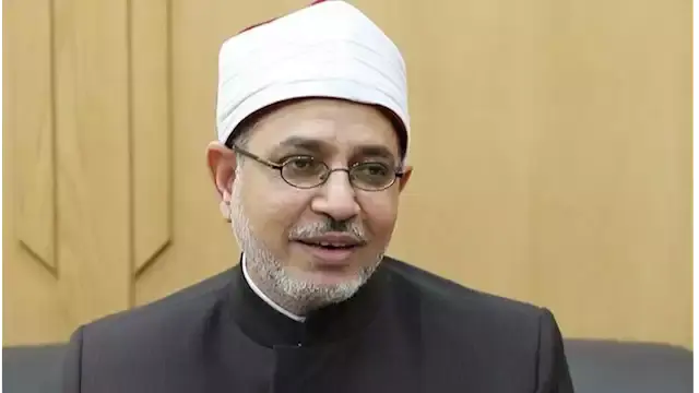رئيس جامعة الأزهر يعلن إنشاء مركز للطب النبوي ونائبه ينفي - (القصة الكاملة)