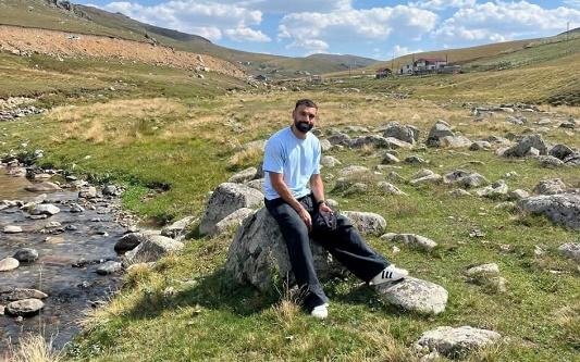 بالصور.. بسبب صلاح «صخرة» في ت...