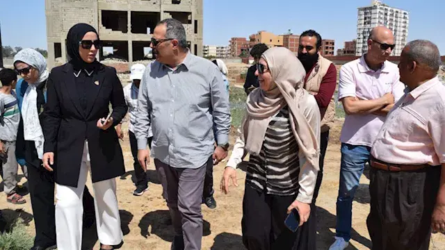 تحرك رسمي بالإسماعيلية.. جولة بمنطقة نفيشة لبحث شكاوى تجمعات المياه (صور)