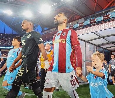 صلاح يعود لتدريبات طرابزون استعدادا لسامسون في الدوري التركي