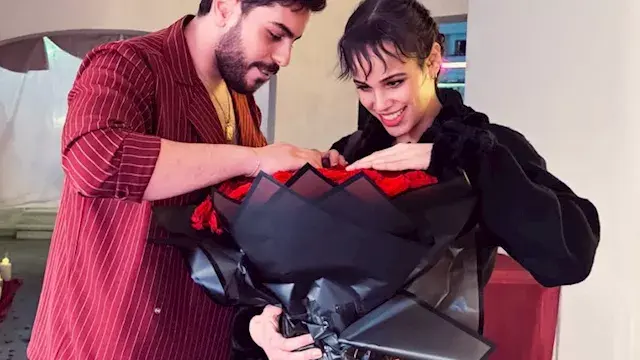 في أجواء رومانسية.. صديق نور ع...