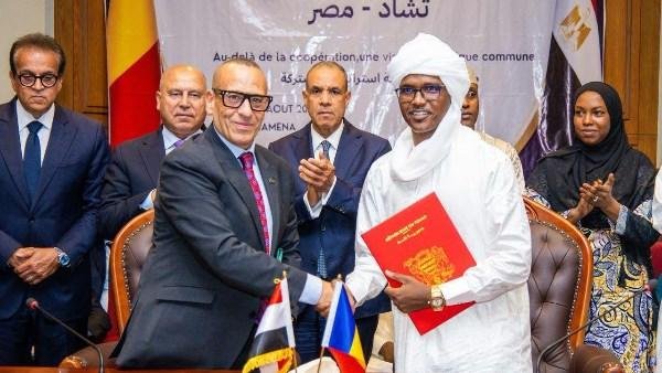 مباحثات مصرية تناقش توسع شركات...