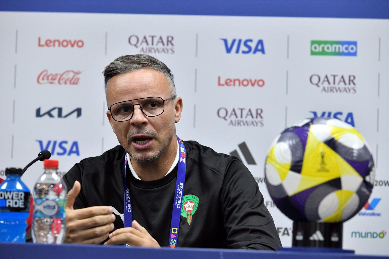 مدرب المغرب: أتحمل مسؤولية الخ...