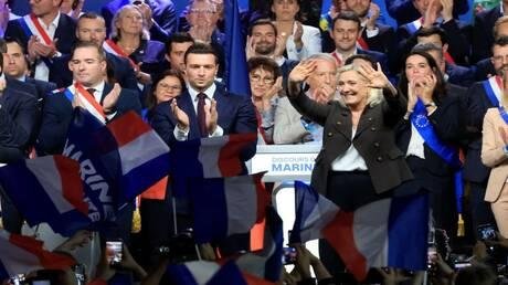 اليمين يحقق فوزا تاريخيا في فرنسا