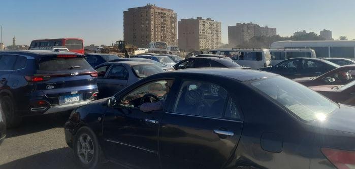 هبوط أرضي وغلق فتحة عشوائية.....