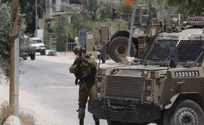 الضفة.. إصابة طفل فلسطيني برصا...