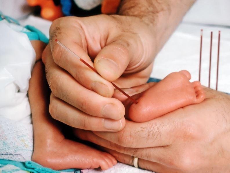 تطابق تحليل DNA بين رضيع توفى...