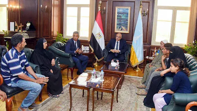 دهسه تروسيكل أثناء العمل.. محا...
