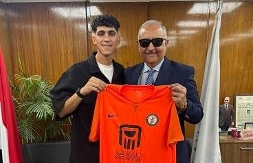 بعد ارتباط اسمه بالزمالك.. علي...
