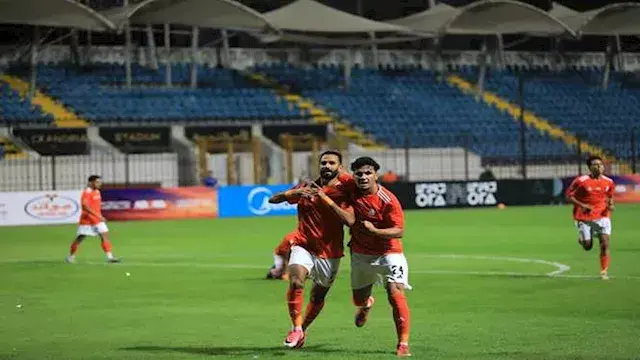 11 صورة للظهور الأول لأبو قير...