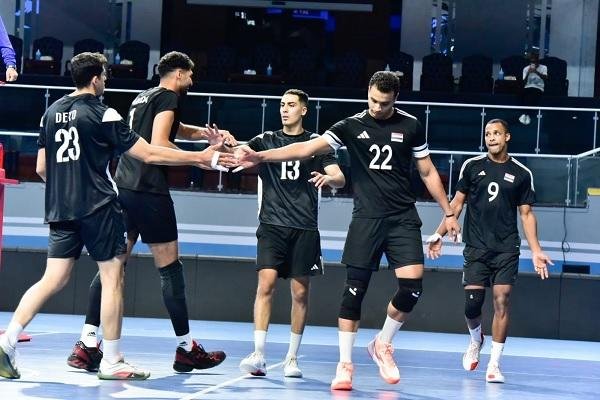 مصر على رأس المجموعة الثانية ببطولة كأس الأمم الأفريقية لرجال الطائرة