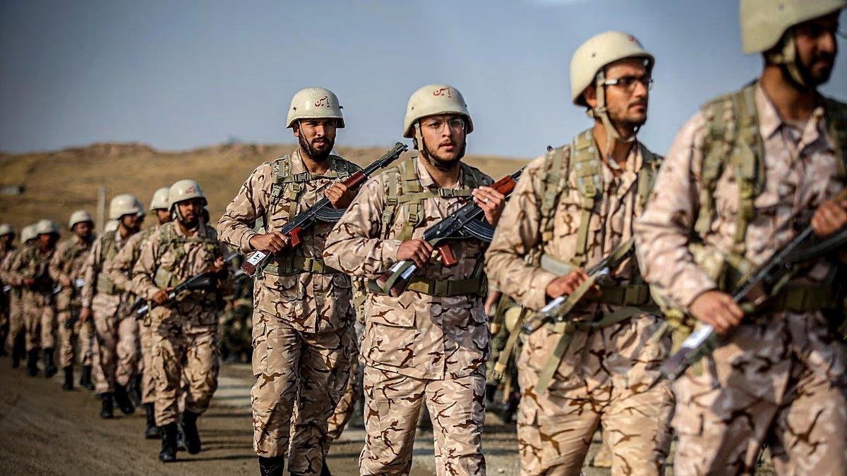 الحرس الثوري: تفكيك خلية مرتبطة بأجهزة استخبارات أجنبية غرب إيران
