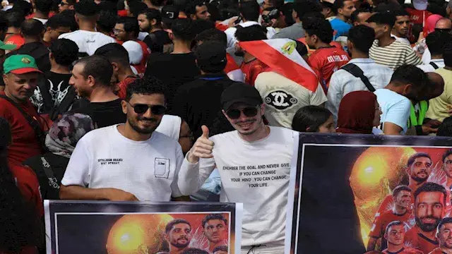 فلسطين ومصطفى محمد.. لافتات جم...