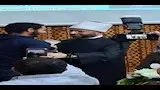 بعد تكريمه بمكافأة 200 جنيه من...