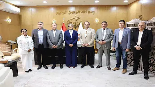 محافظ الوادي الجديد تبحث إنشاء فرع لصندوق مكافحة الإدمان