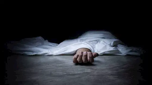 طلبت الطلاق فقتلها أمام طفلتيه...