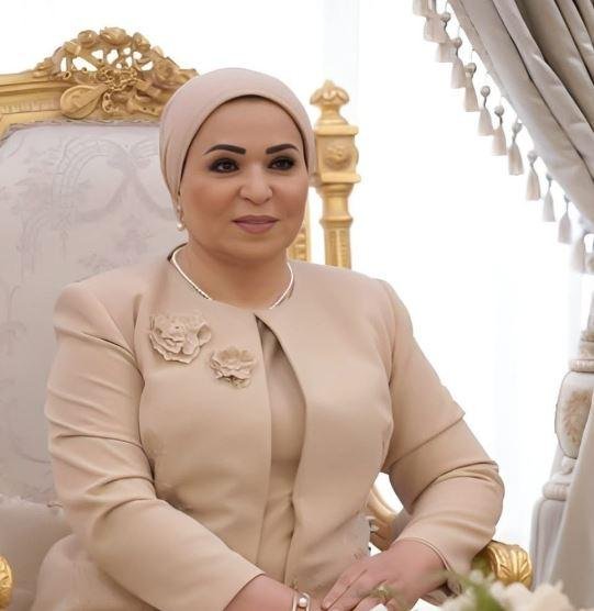 انتصار السيسي مهنئة المصريين ب...