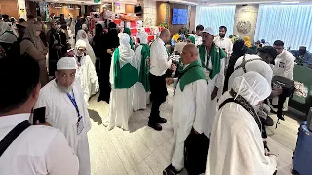 الحج 2026.. نجاح "حاج بلا حقيبة" ووصول أول أفواج الخمس نجوم للمدينة المنورة
