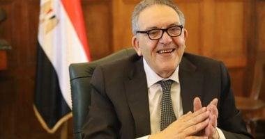 رئيس الغرف التجارية: 700 شركة...