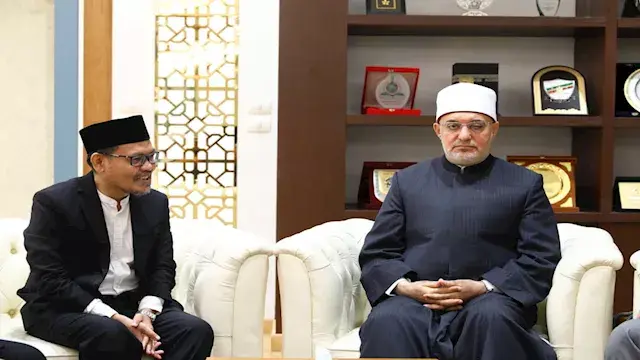 المفتي يتلقى دعوة لحضور الدولي...