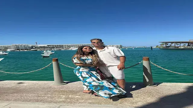 كوميديا وبحر وعائلة.. 25 صورة تكشف حياة إمام عاشور خارج الملعب
