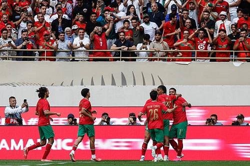 المغرب يهزم ليسوتو ويتصدر مجمو...