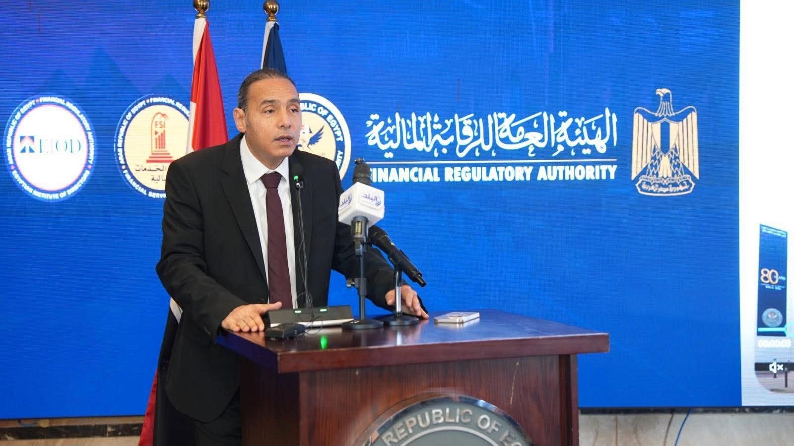 إسلام عزام رئيس الرقابة المالي...