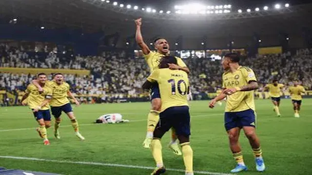 "طرد واقتراب اللقب".. النصر يح...