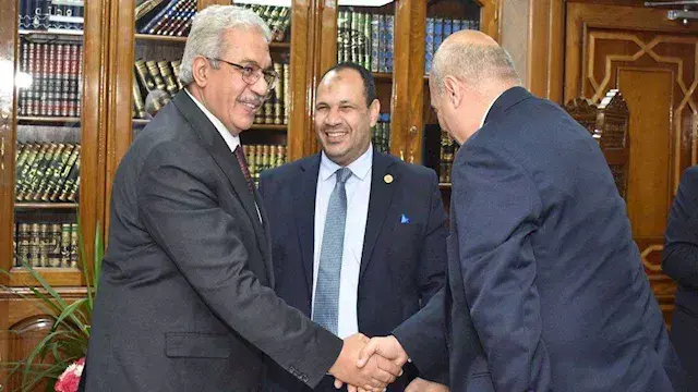 رئيس جامعة الأزهر يبحث التعاون...
