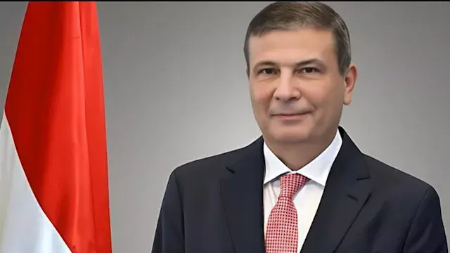 وزير الزراعة يناقش مع ممثلي الفلاحين آليات توزيع الأسمدة