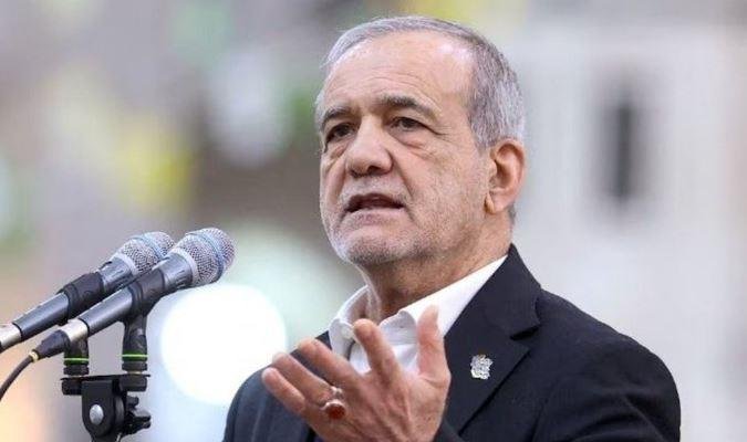 الرئيس الإيراني: لا نحب الحرب...