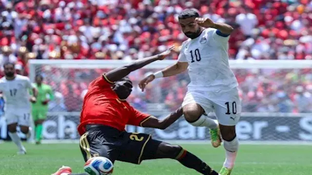من مصر إلى ميسي.. خبير تحكيمي...
