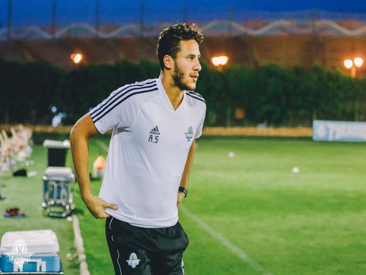 أوباما يساند رمضان صبحي: يمر بابتلاء وعليه الصبر