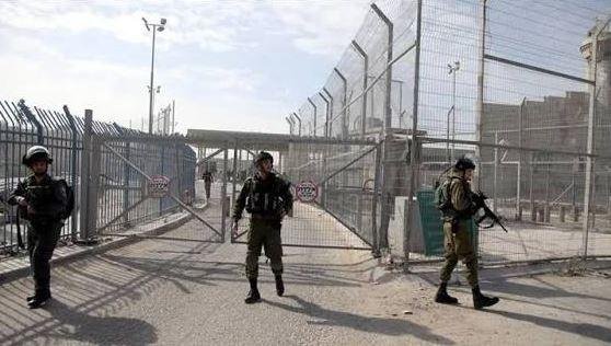 اعتُقلت وهي حامل.. أسيرة فلسطينية تضع مولودتها داخل سجن إسرائيلي